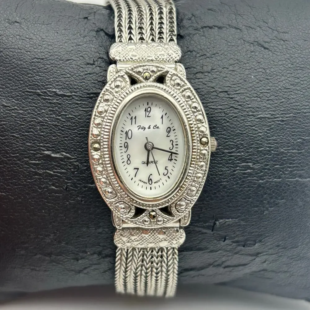 Fitz & Co Silvertone Mother Pearl Dial Ladies Fashion Watch Working New Battery
